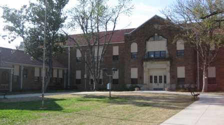 Oakhurst Entrance 